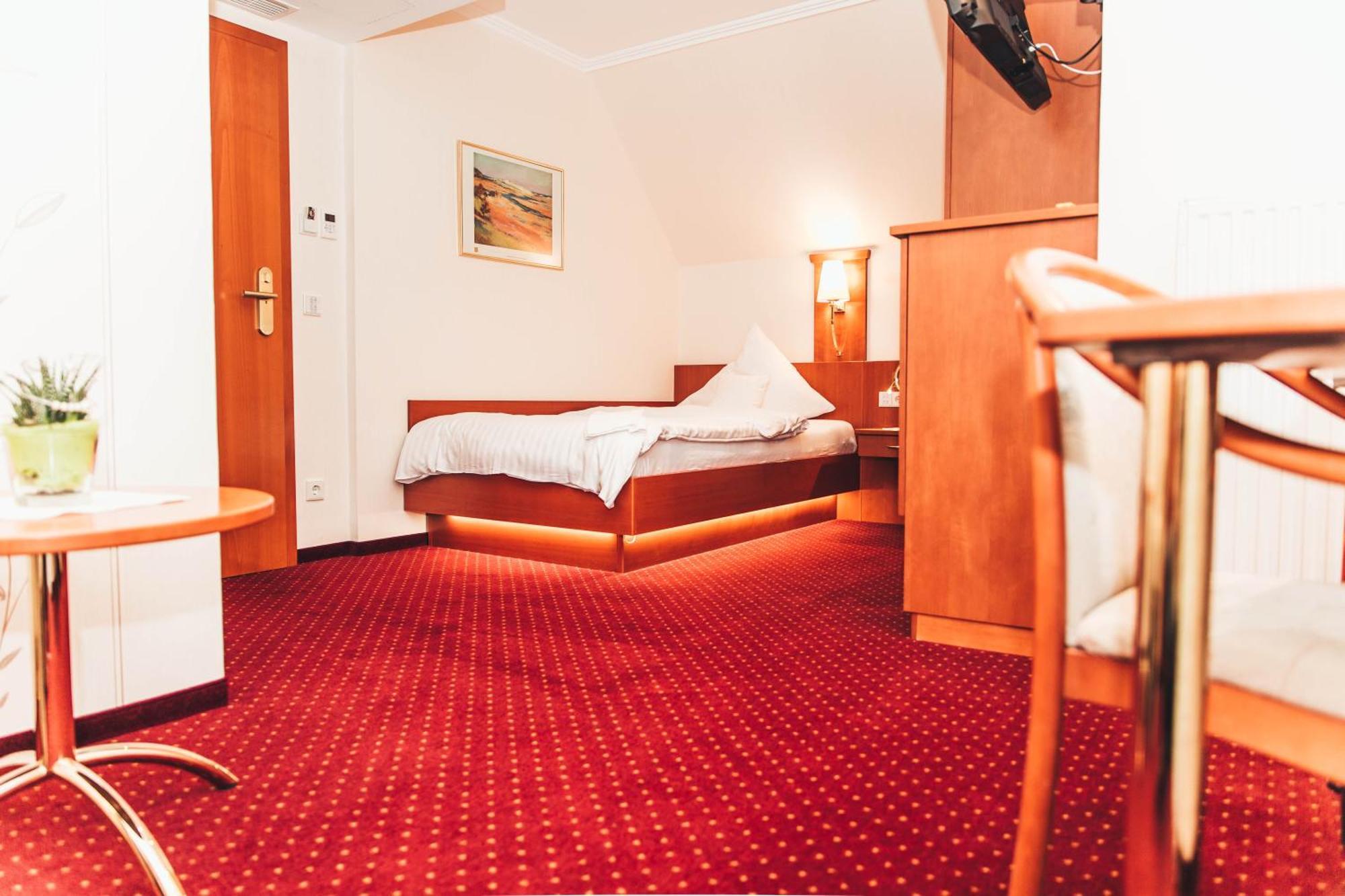 Ringhotel Teutoburger Wald Tecklenburg Rum bild
