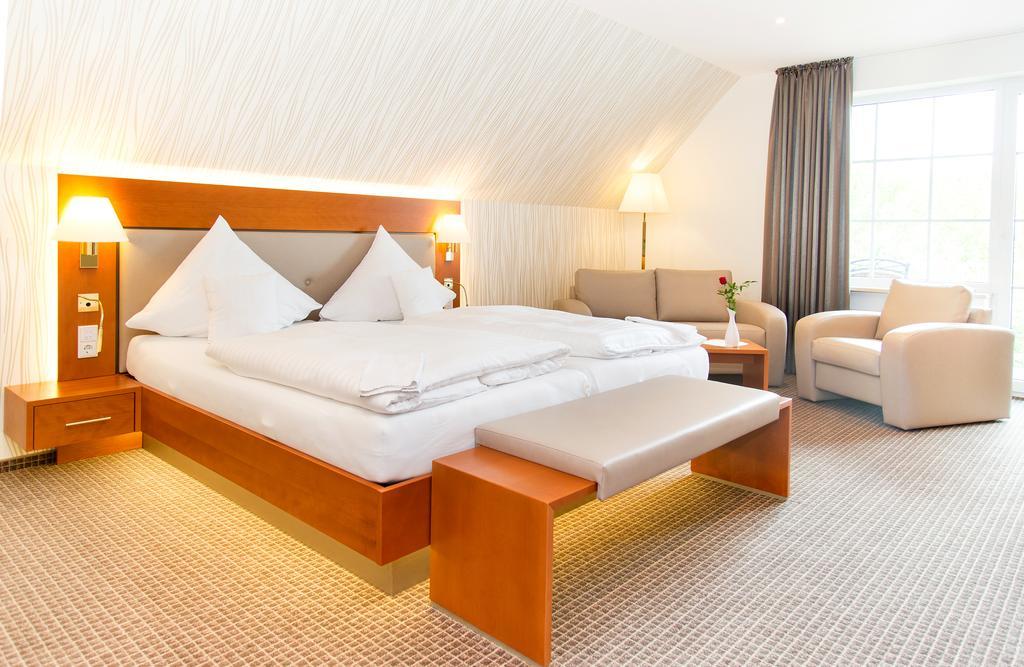 Ringhotel Teutoburger Wald Tecklenburg Rum bild